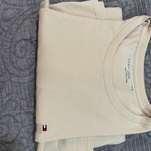 Tommy Hilfiger Off-White Tee